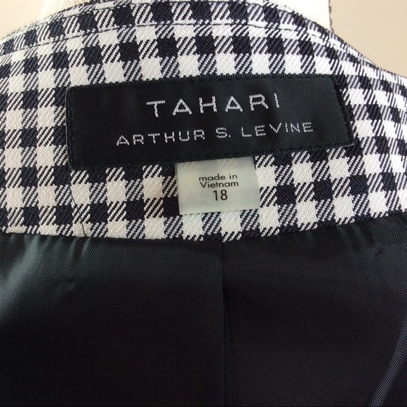 Tahari Black And White Gingham Open Front Jacket - Picture 5 of 7